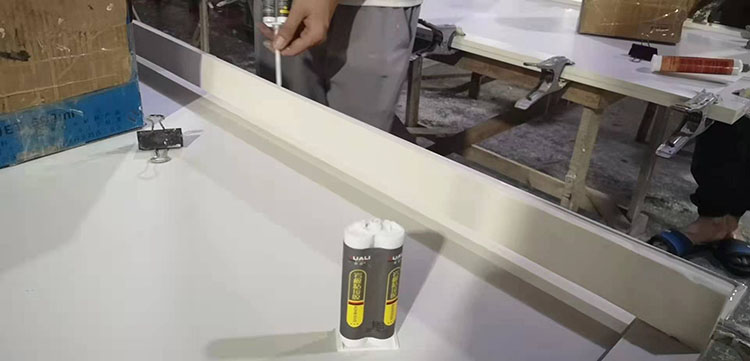 巖板粘接膠.jpg 巖板粘接膠.jpg