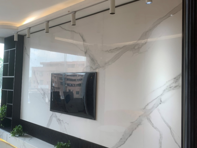 如何選用巖板膠？