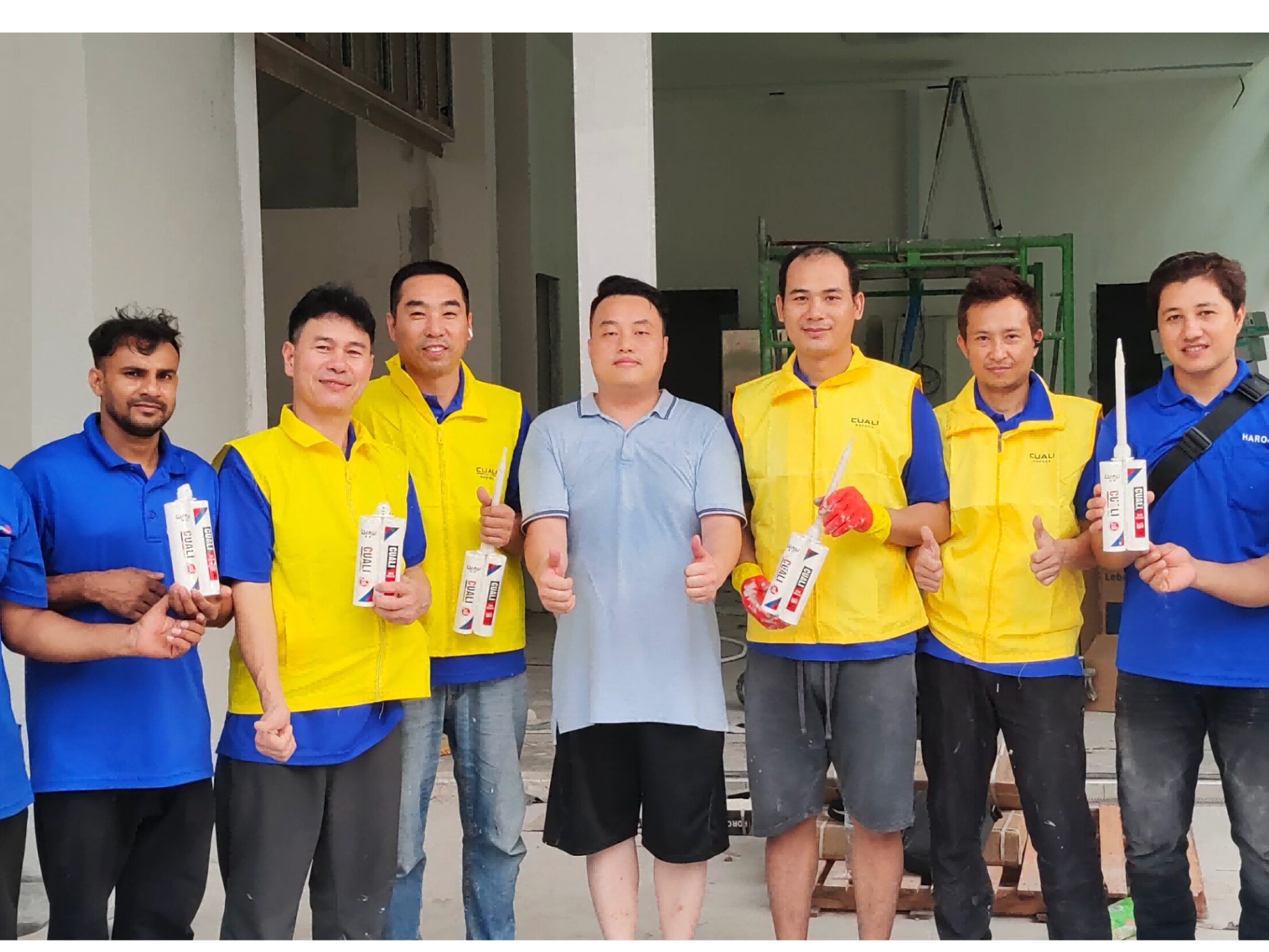 磚麗醇和聚脲美縫劑出口新加坡，拓展國際市場，彰顯品牌實(shí)力